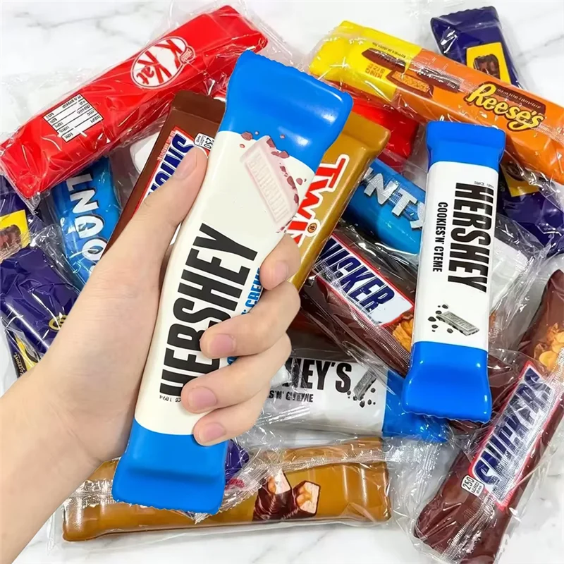 Realistic Chocolate Snack Squi - Chocolate Snack recension och pris